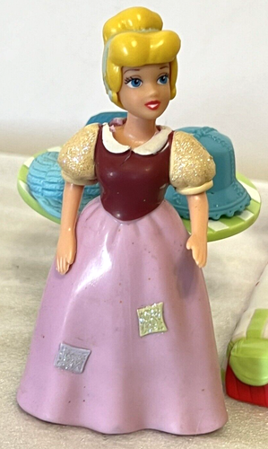 MATTEL POLLY POCKET DOLLS DRESSES HATS & STRAWBERRY SHORTCAKE BED TABLE 2000'S - Picture 8 of 19