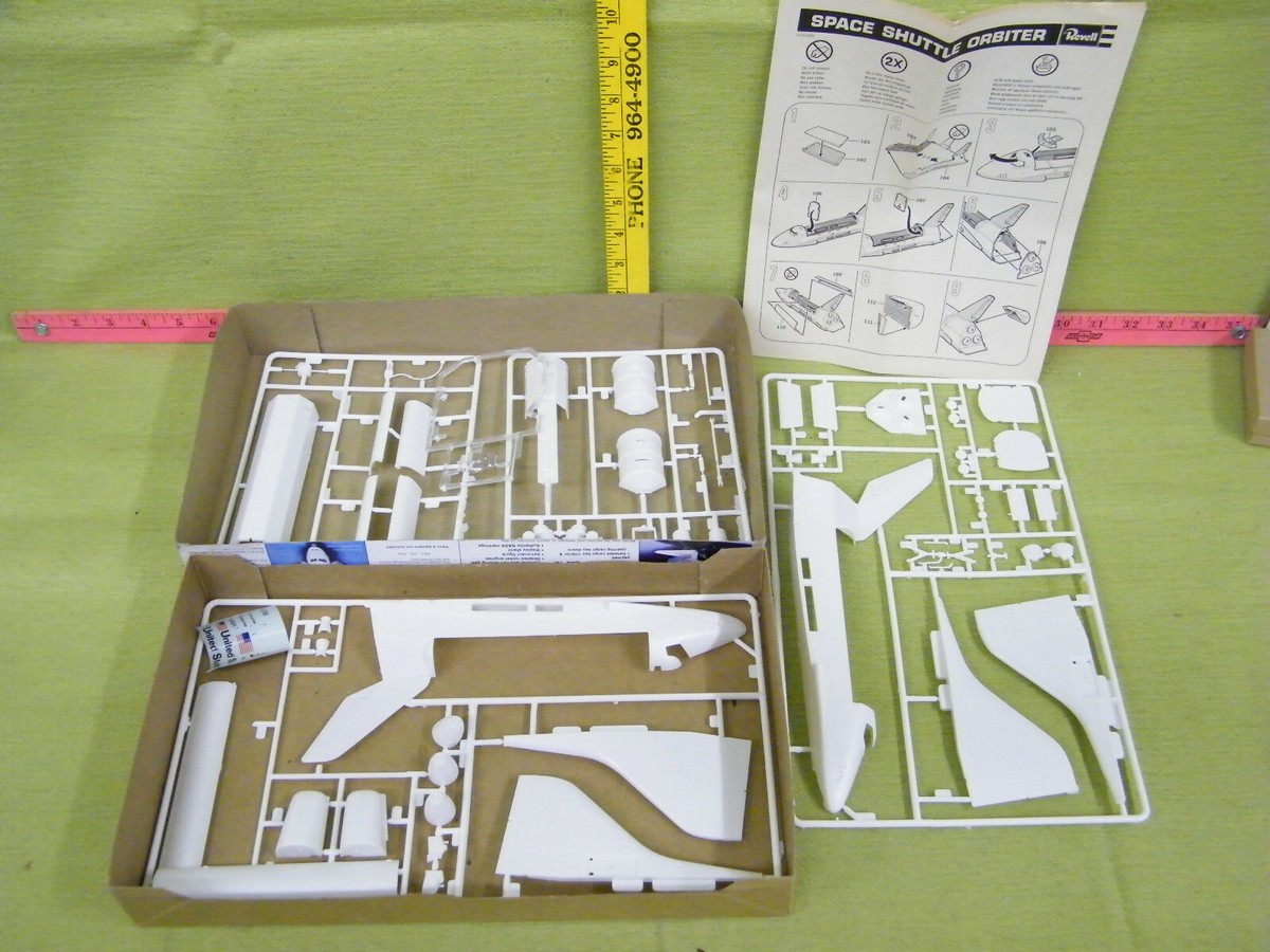 Vintage 1978 Revell 1/144 Scale Space Orbital Enterprise & Space