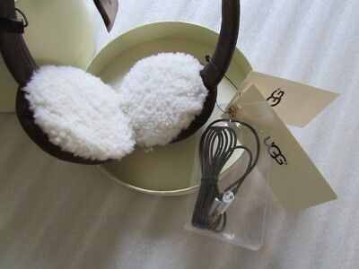 小物 UGG WIRED EARMUFFS Wired Sheepskin Earmuffs by UGG - 103,95 €
