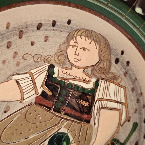 "Plato de pared verde vintage de cerámica de arte popular suizo de 9,5"" Hans Schneider Steffisburg" - Imagen 2 de 8