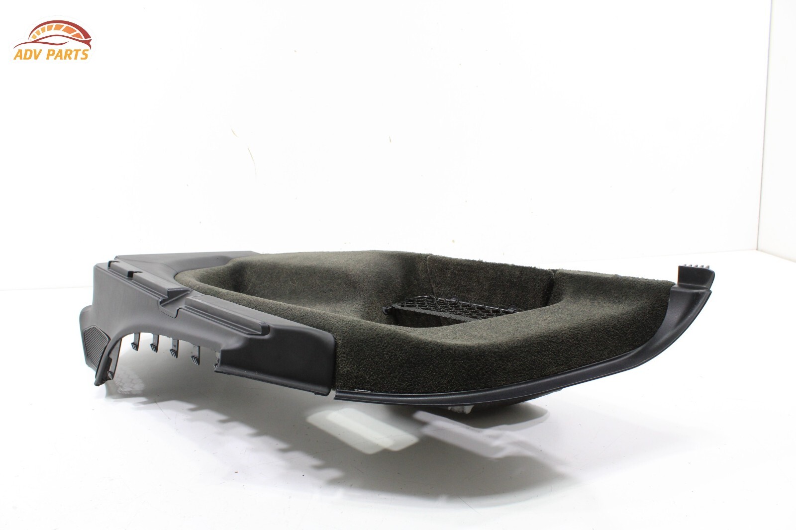 2018 - 2020 BENTLEY BENTAYGA TRUNK LEFT SIDE QUARTER TRIM COVER PANEL OEM