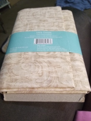 Waverly Inspirations Beige Ecru 100% Cotton Fabric 1 Yard - Picture 2 of 2
