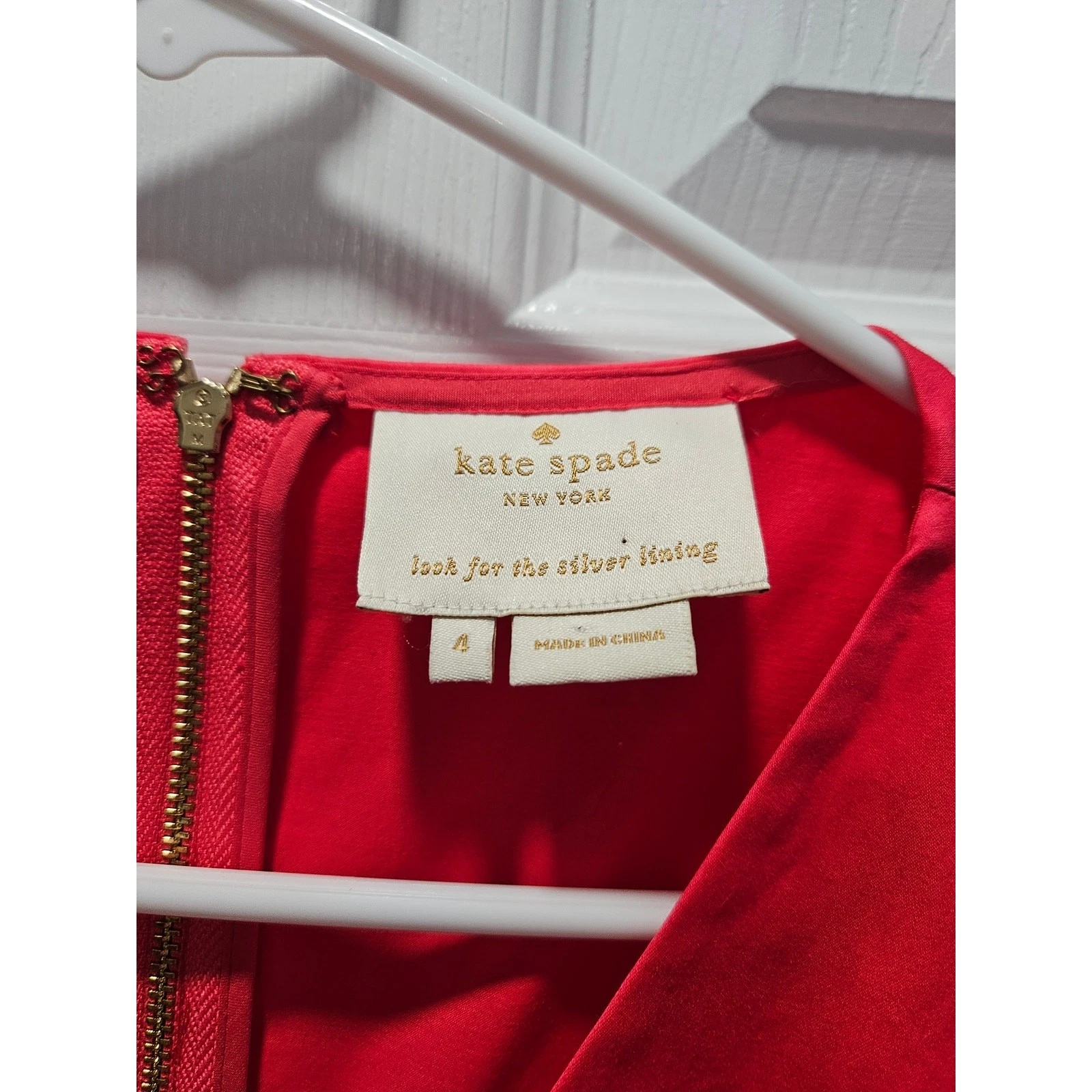 Abito Kate Spade $358 rosa Sawyer scollo a V aderente e svasato con cintura taglia 4