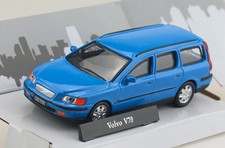 Volvo V70 blau 1:43 Cararama Modellauto