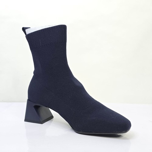 NIB Vivaia Navy Regina Pro Knit Ankle Boots - Picture 7 of 16