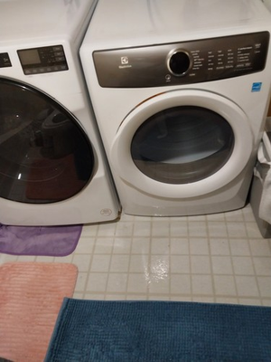 #ad Whirlpoo with water heater Electrolux steam dryer with water hookup $500.00