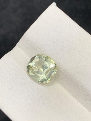1.90 Carat Beautiful Pastel Greenish Color Tourmaline from Rwanda, For Jewellery - Picture 4 of 7