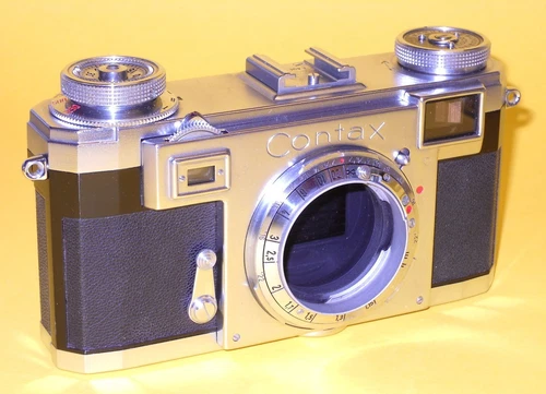 Zeiss Contax IIa Color Dial in MINT condition cosmetically...