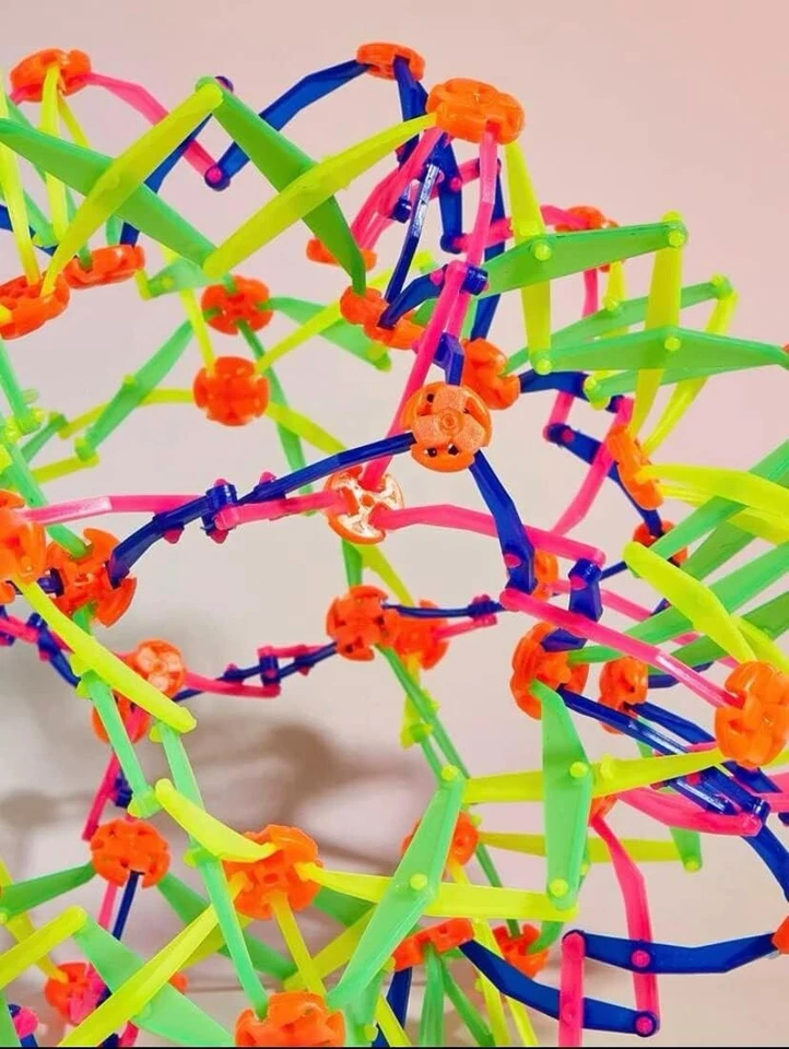 1pc Expendable Chasing Colorful pet Ball Toy for Cats and Dogs - Image 3 of 3