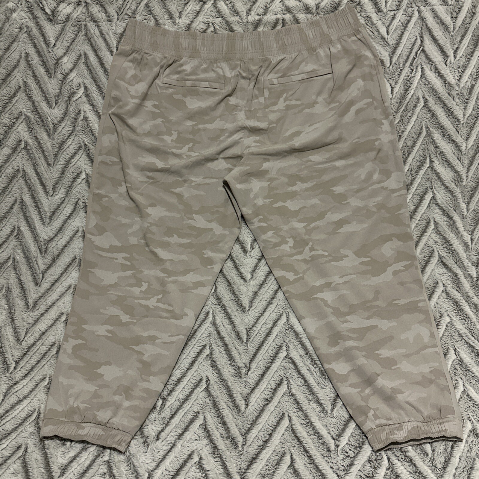Foto 9 di 22