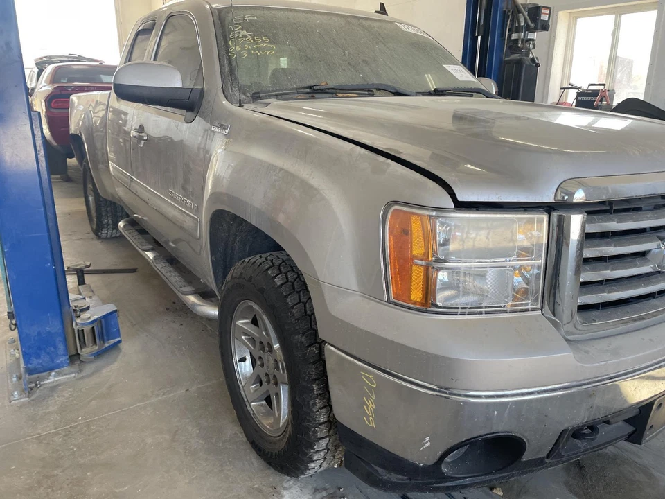 Módulo de control de carrocería usado se adapta a: camioneta GMC Sierra 1500 2008 control de carrocería grado BCM Foto 4 de 4