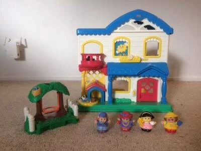 fisher price dollhouse 2000
