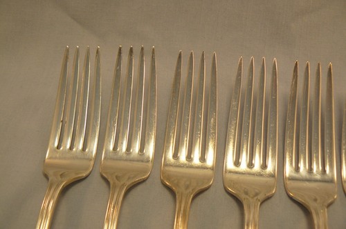 Lot of 8 Vintage 1951 King Edward Silverplate Forks National Silver Co - Picture 4 of 14