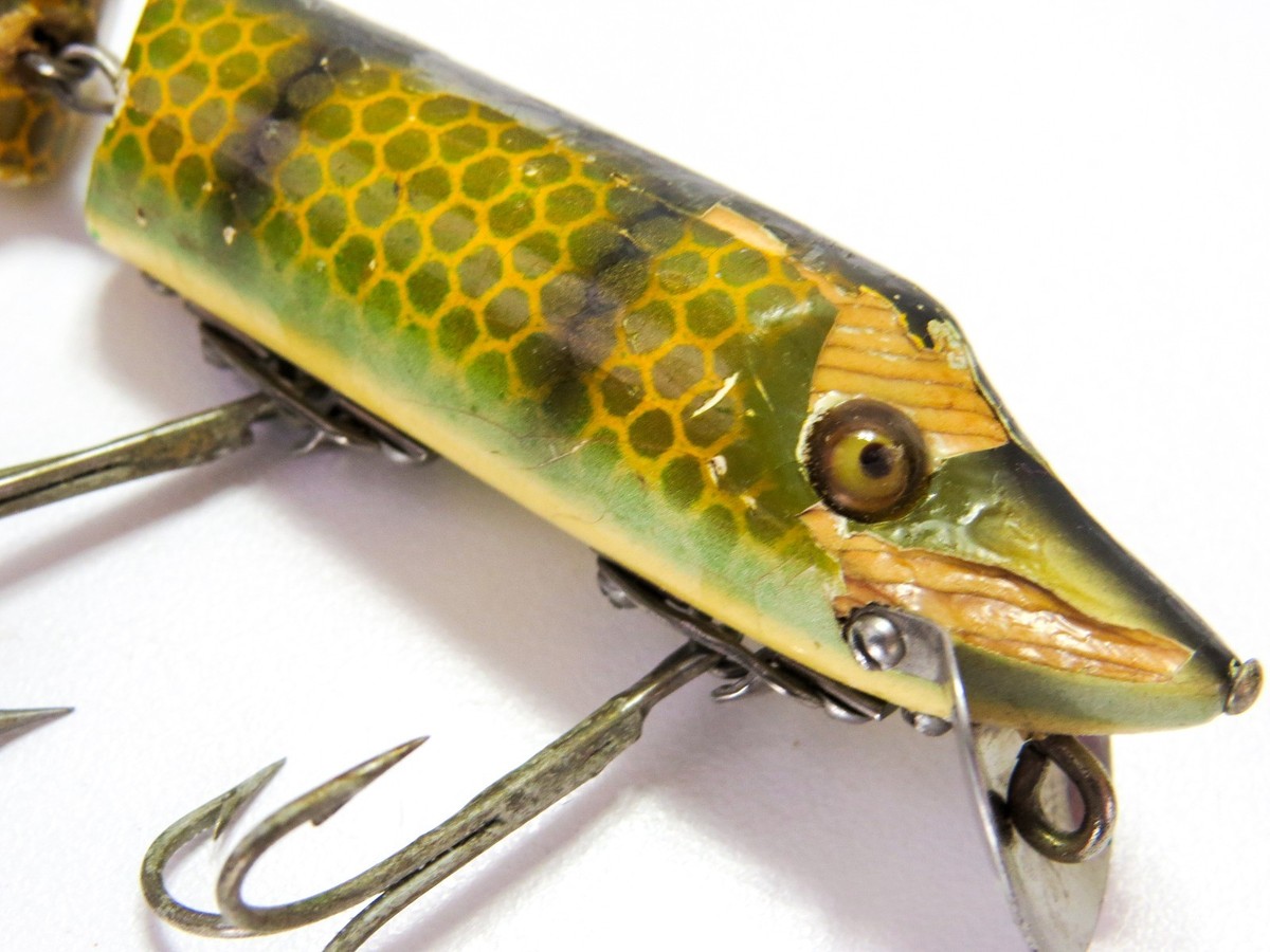 Heddon Joint Vamp Glass Eye Wood Vintage Lure, Two Piece Hardware