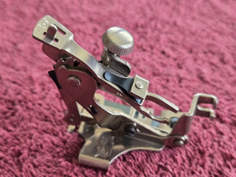 Vintage Singer 120290 5 Stitch Ruffler Attachment for 15, 66, 99, 201, 221 etc.