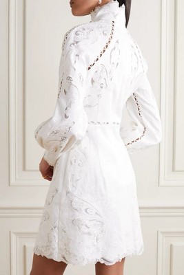 【関税込み】ZIMMERMANN ホワイト Alight ミニワンピース Zimmermann Alight Corset Mini Dress in Ivory | REVOLVE