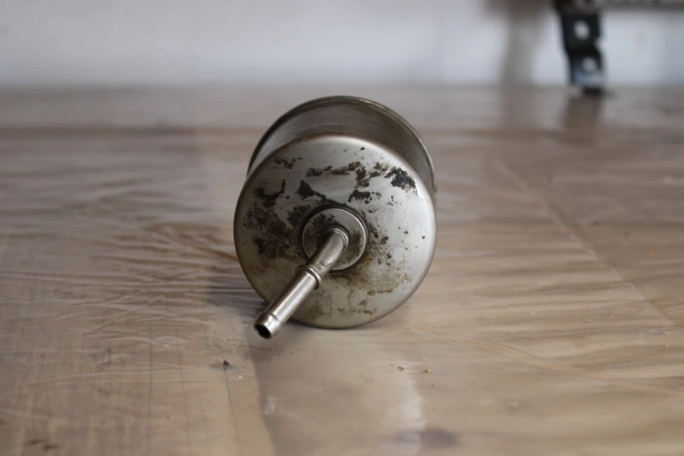 Filtro de combustible en línea Mazda 626 1993-1997 Foto 4 de 4