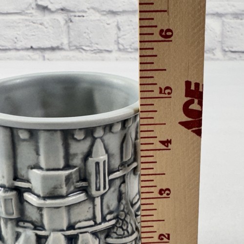 Disney Parks Cinderella Schloss 3D geformte große Kaffeetasse Becher grau EUC - Bild 7 von 8