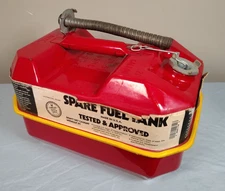 Vintage Blitz Fuel Can 1986 USMC Spare Fuel Tank DOT-5L 2.5 Gallon