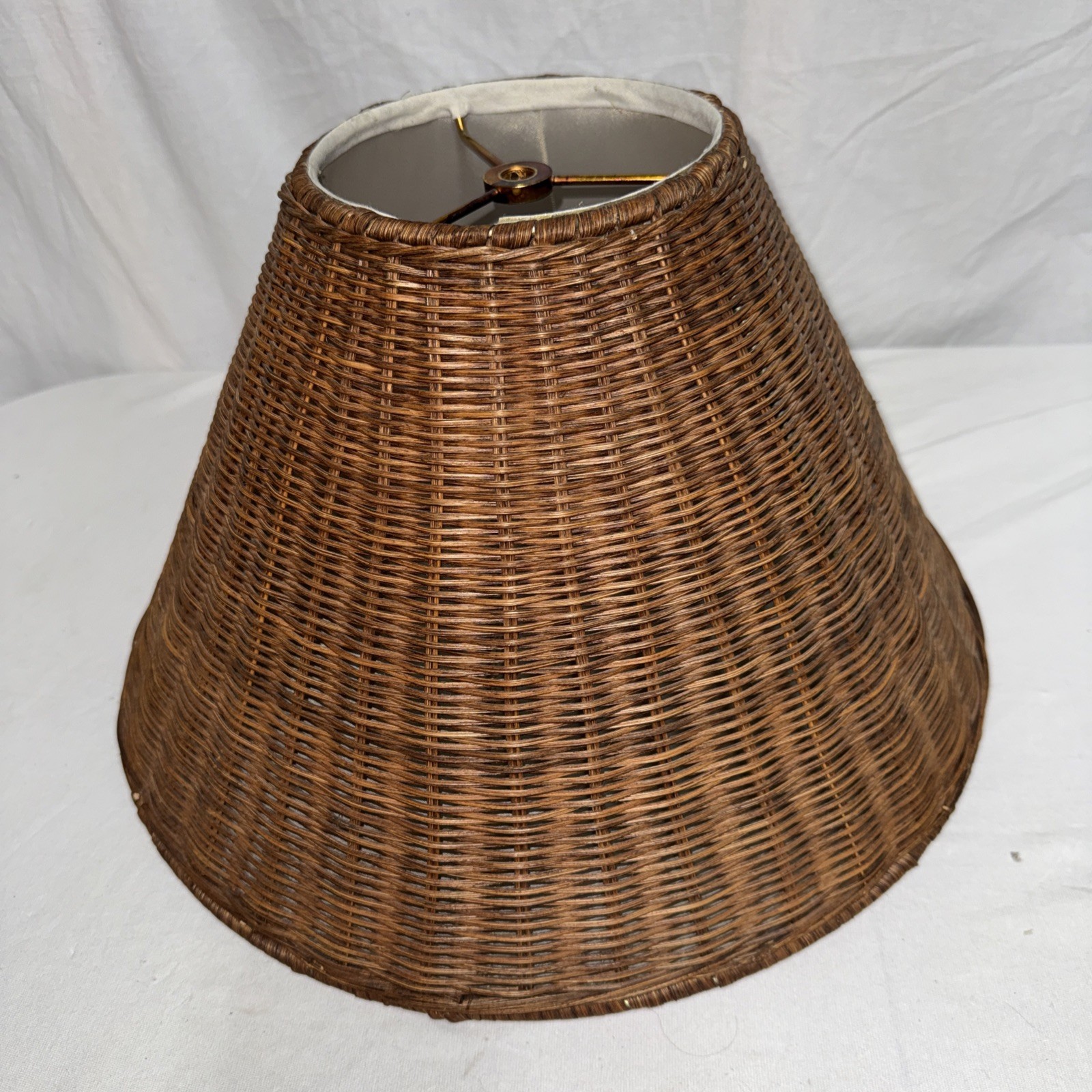 Woven wicker rattan basket-style lamp shade with lining