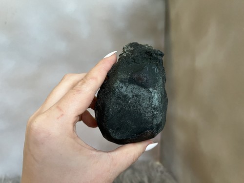 Apophyllite su matrice verde calcedonio, campione minerale misto - Foto 8 di 14