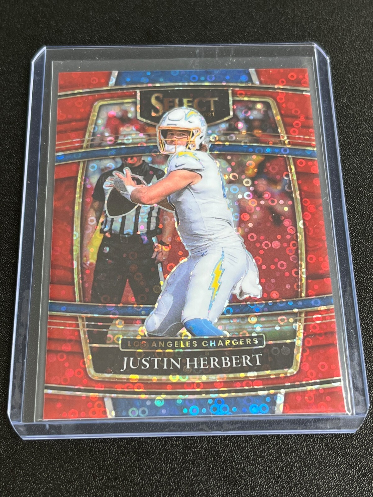 2021 Panini Select Football Concourse Red Disco Prizm 45/49 Justin Herbert #19