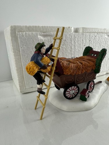 Juego de 3 accesorios Heritage Village Dept 56 #58297 Thatchers - Imagen 4 de 15