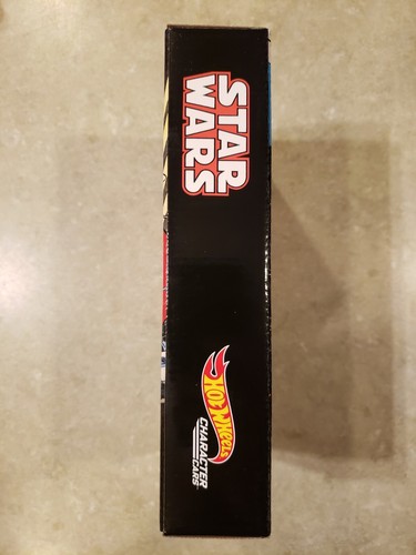 SDCC 2021 Mattel Hot Wheels Disney Star Wars Green Darth Vader Car - Picture 4 of 6