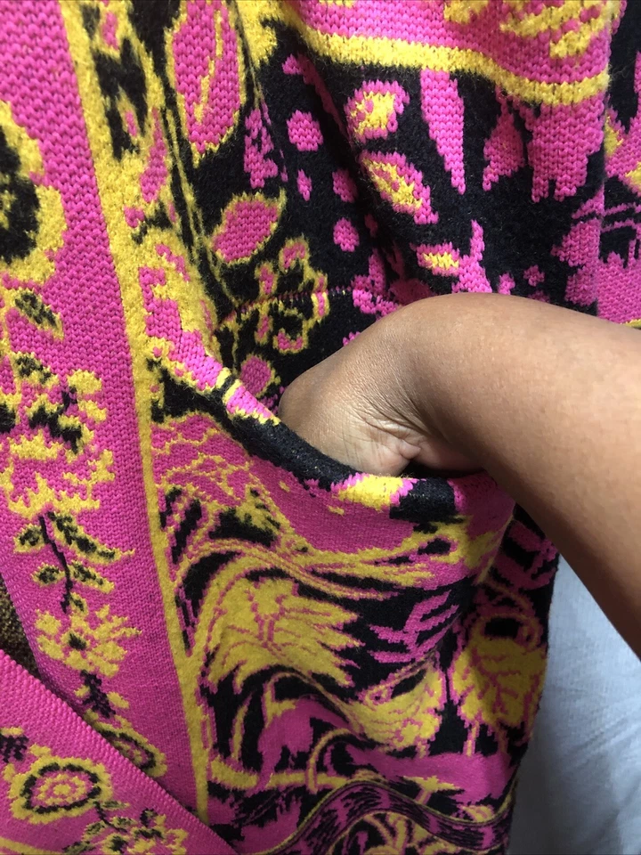 Vertigo Cardigan Sweater Size M Faux Fur Collar Pink Bright Pockets - Image 4 of 4