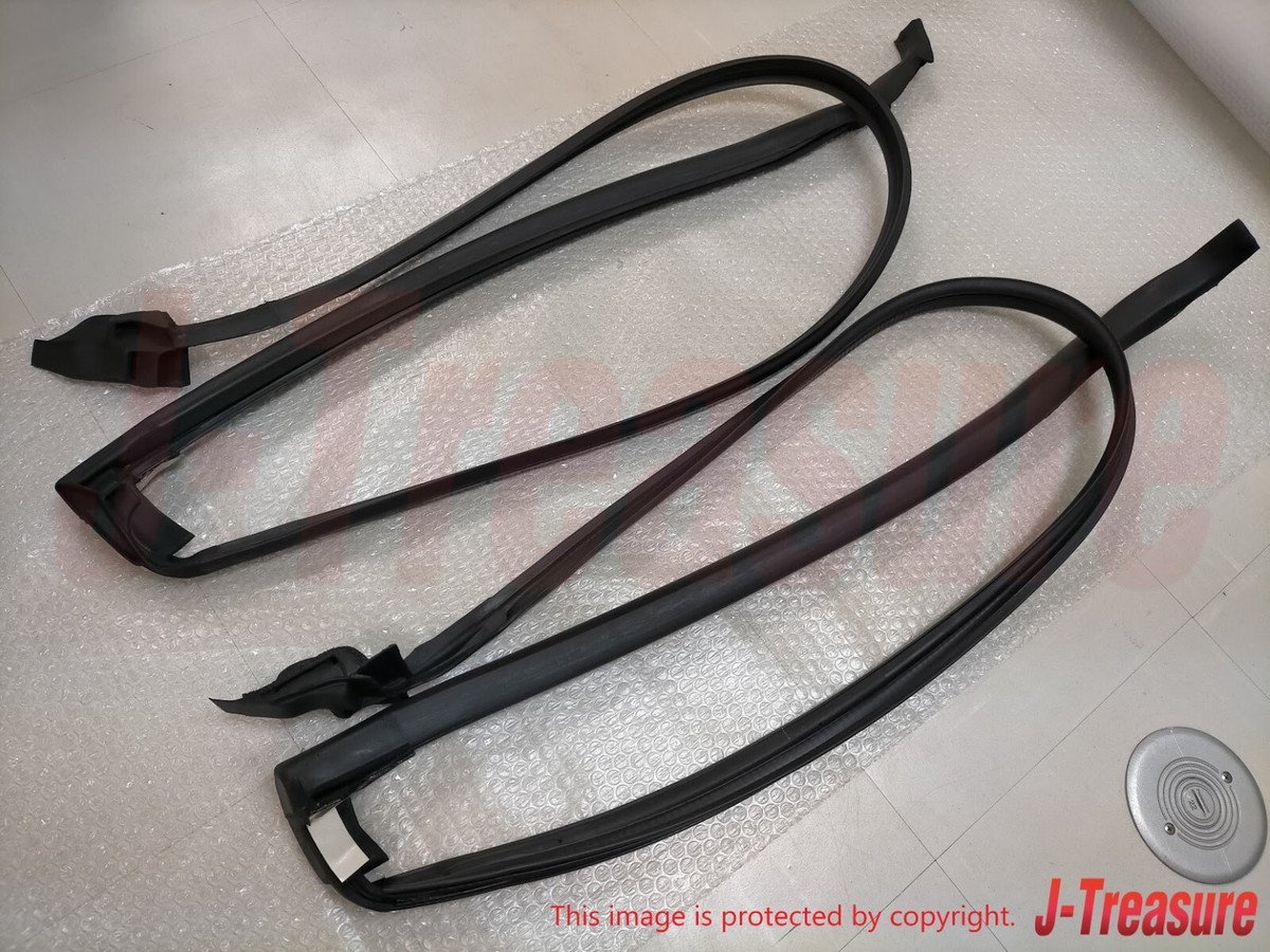 NISSAN 300ZX Z32 T-Top 2+2 Genuine A-Pillar Weather Strip NISSAN 300ZX Z32 T-Top 2+2 Genuine A-Pillar Weather Strip