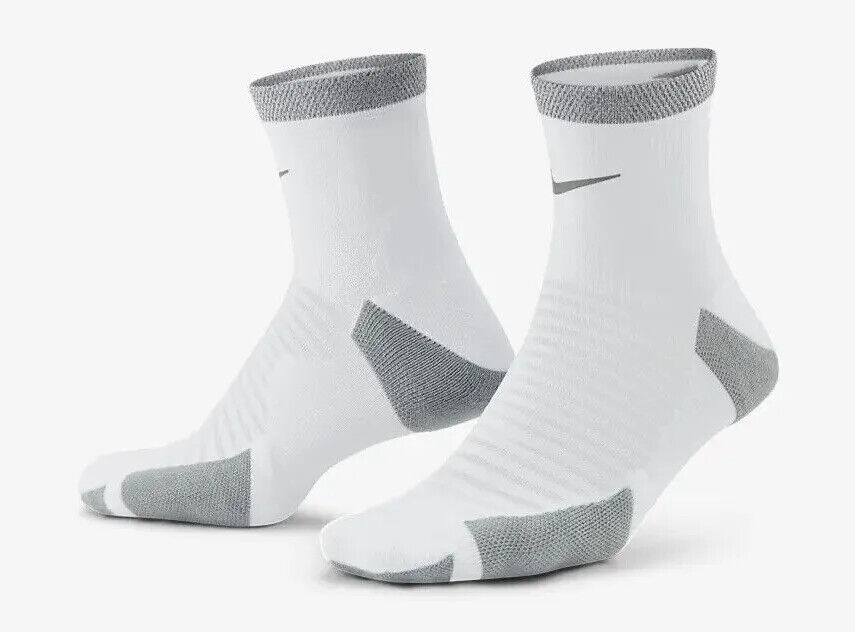 Nike Spark Lightweight Running Ankle Socks. Nike VN