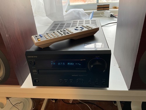 Onkyo CR-325 Receiver&CD Player W-Phillips MCM760 Speakers - Picture 2 of 4
