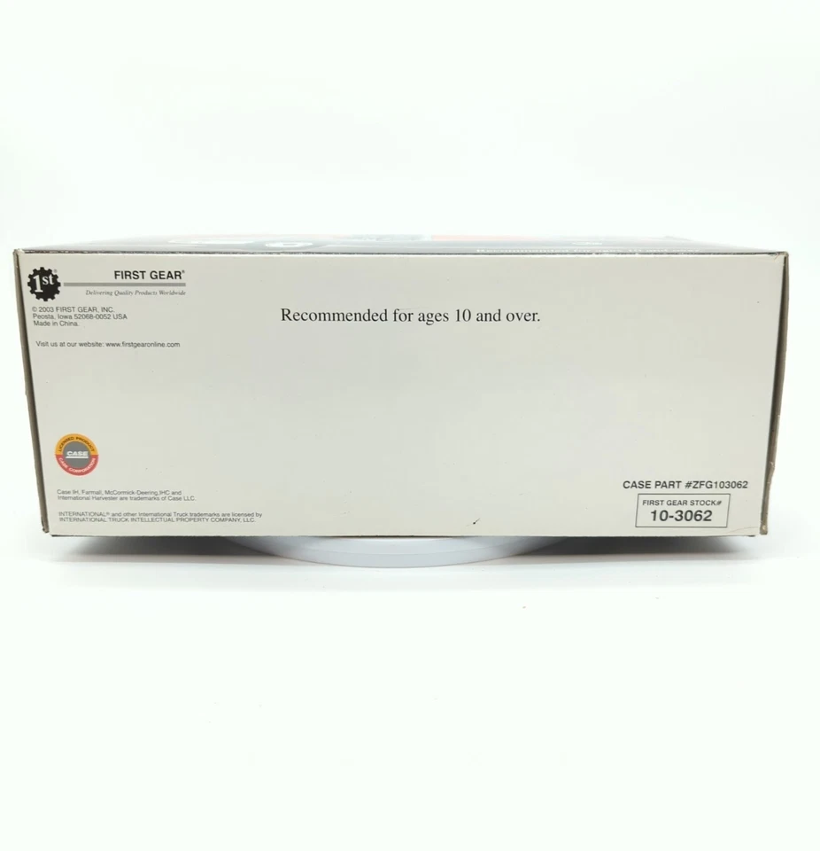 Furgoneta de reparto Case IH 4400 Series 1/34 primera marcha Foto 4 de 4