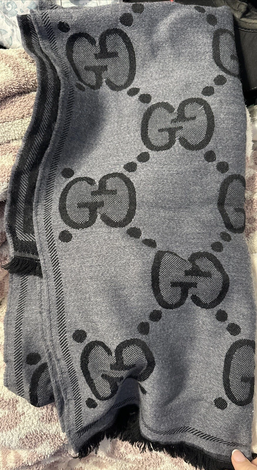 Foulard jacquard cachemire GUCCI GG 6742754GABX1360 gris noir NEUF unisexe