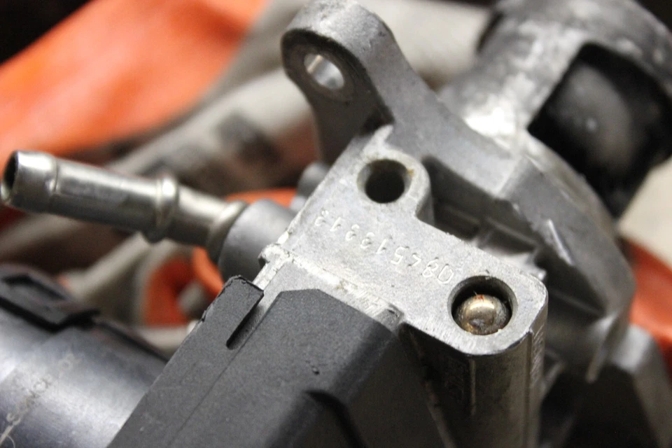 Válvula EGR diésel Wahler OEM 2014-2018 BMW X5 X3 328d 535d 740Ld 2,0L 3,0L Foto 3 de 4