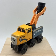 Thomas  Friends Wooden Railway Train Butch Sodor Heavy Recovery Unit 2003
