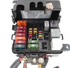 1995-1998 Chevy Suburban Ls Fuse Box Engine Bay Silverado Tahoe 1997 1996 H56 1995-1998 Chevy Suburban Ls Fuse Box Engine Bay Silverado Tahoe 1997 1996 H56