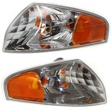 For 2000-2002 Mazda 626 Pair Driver And Passenger Side Turn Signalmarker Light