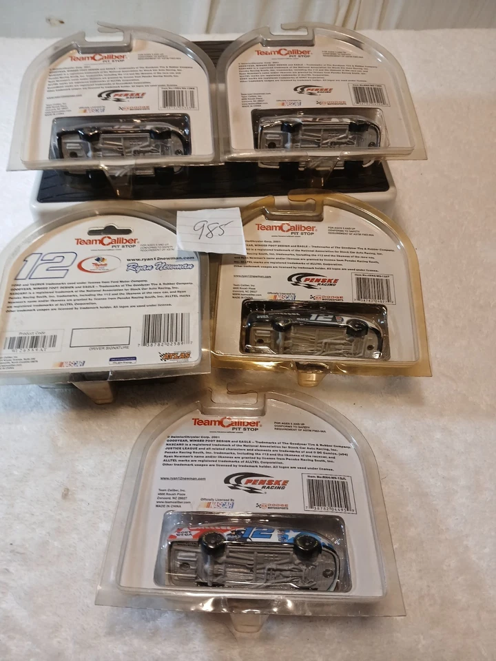 LOTE DE 5 NASCARS ALLTEL RYAN NEWMAN 1/64 .NUEVOS CON FOTO DE LA LIGA DE LA JUSTICIA  Foto 4 de 4