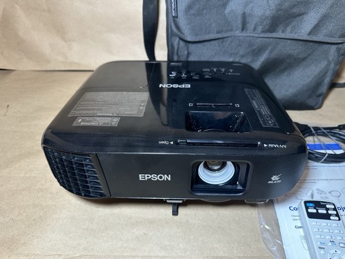 Proyector Epson EX9240 (H978A) 3LCD con control remoto, cables, bolsa | 38 horas de lámpara - Imagen 2 de 16
