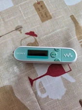 Sony NW E042 Green Walkman Digital Audio Player Portable Music Timepiece