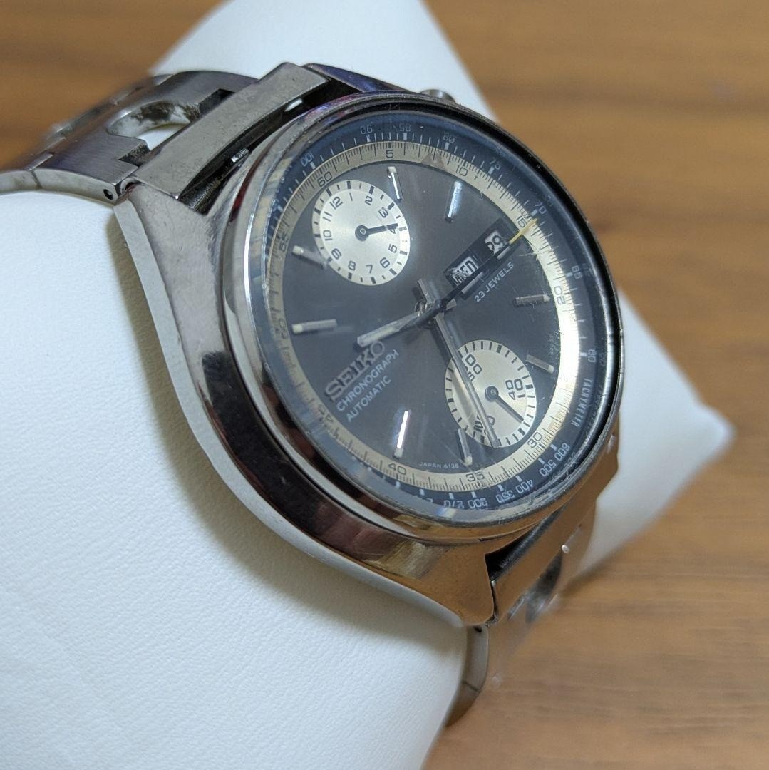 Seiko 6138-8000 Reverse Panda Chronograph Automatic Vintage 1970s JDM Day Date image 9