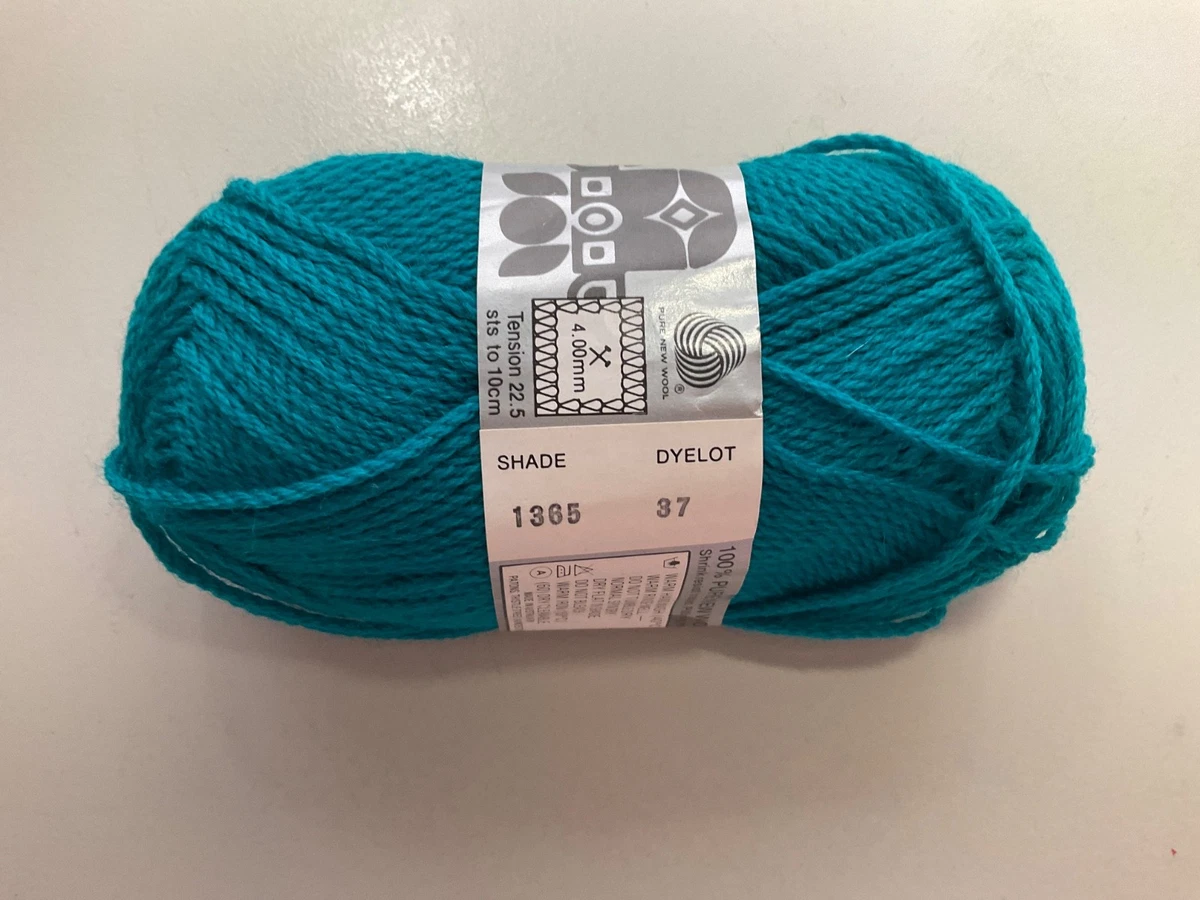 Patons TOTEM 8 Ply Pure Wool 50g - 3 Balls -Teal Blue Shade 1365 Dye Lot 37
