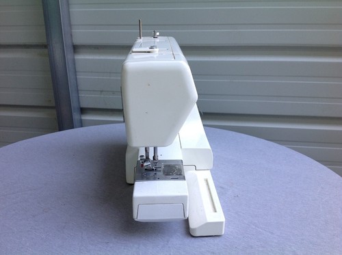 Sears Model 385 Sewing Machine - Imagen 5 de 11