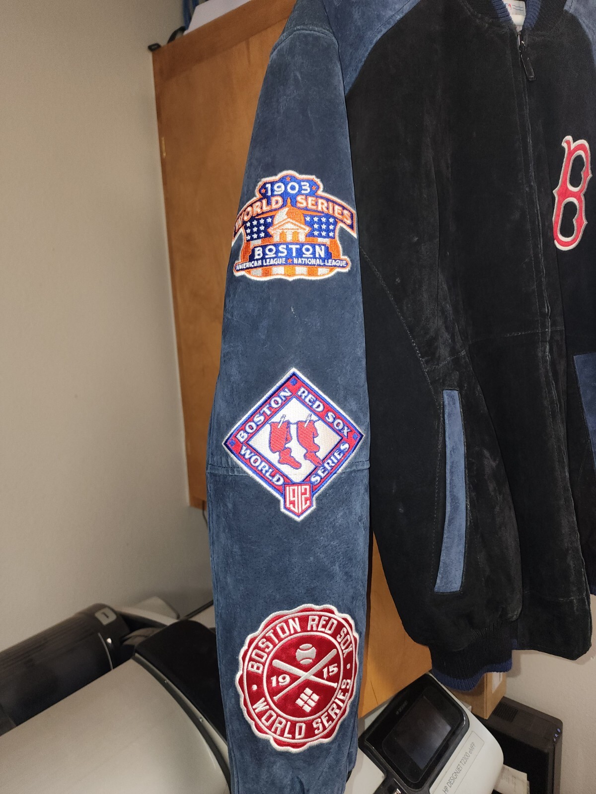 Picture 3 of 8