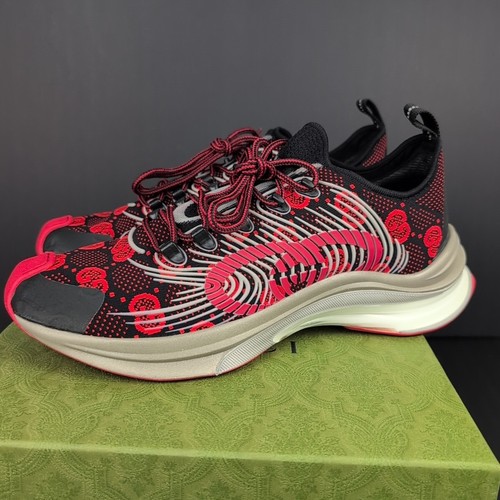 NIB MENS GUCCI SNEAKERS TECH KNIT RUNNERS GG FABRIC SIZE 11 BLACK RED