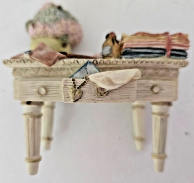 Resin ''Scribner-themed' Desk Business Card Holder