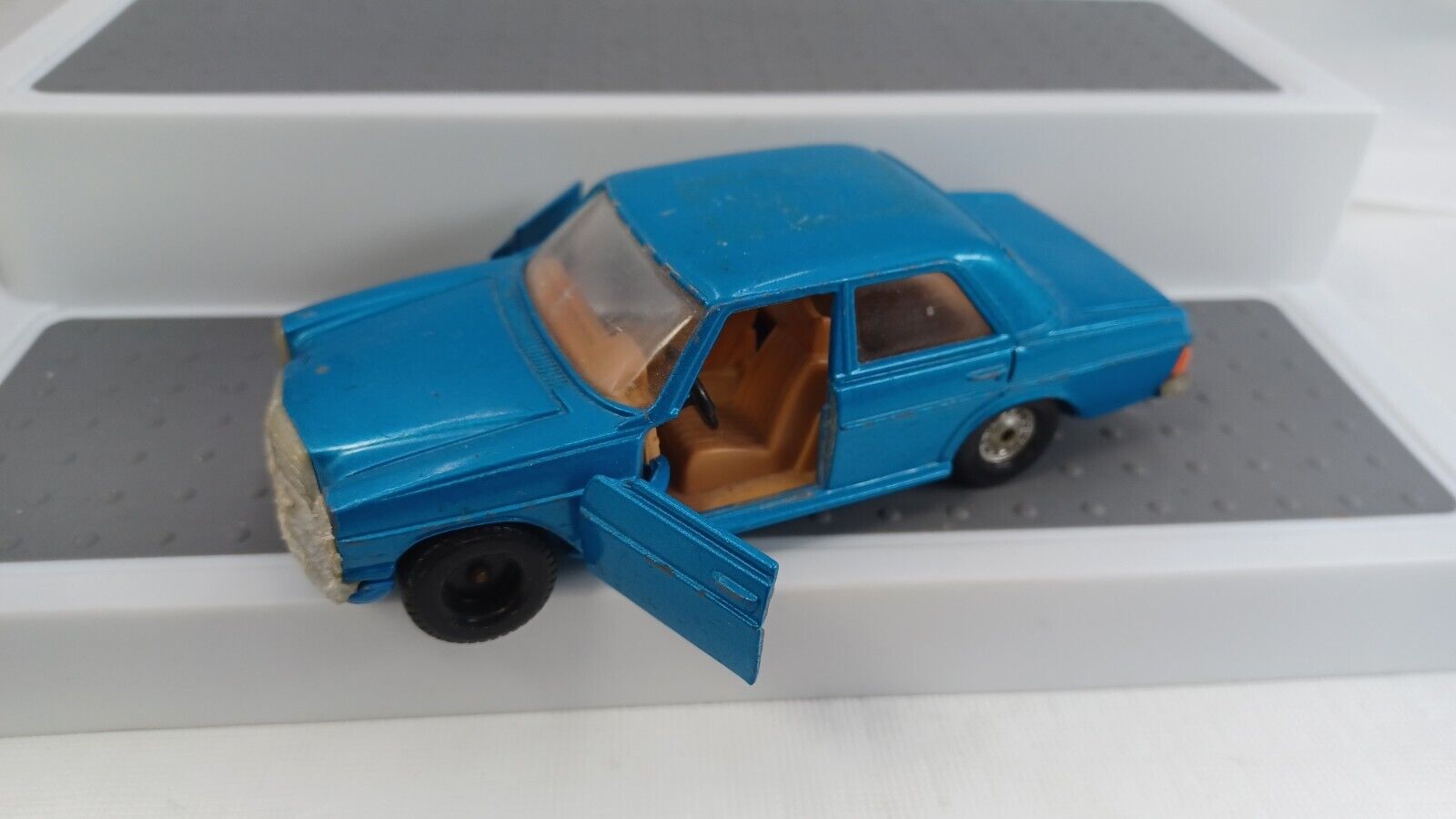 Picture 8 of 19