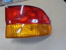 2004 Honda Odyssey right Tail light taillight taillamp lamp 365b b2  +