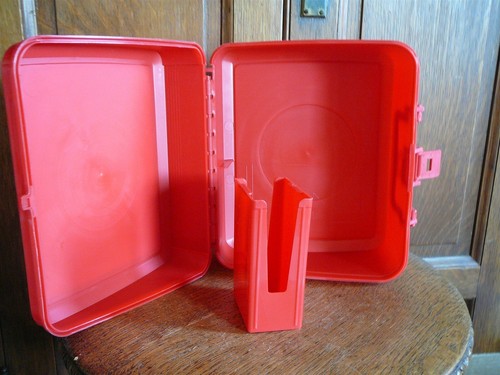 MY CLASSMATES FIRME PORTA PRANZO E PORTA BEVANDE IN PLASTICA ROSSA ALLADIN VG - Foto 7 di 8
